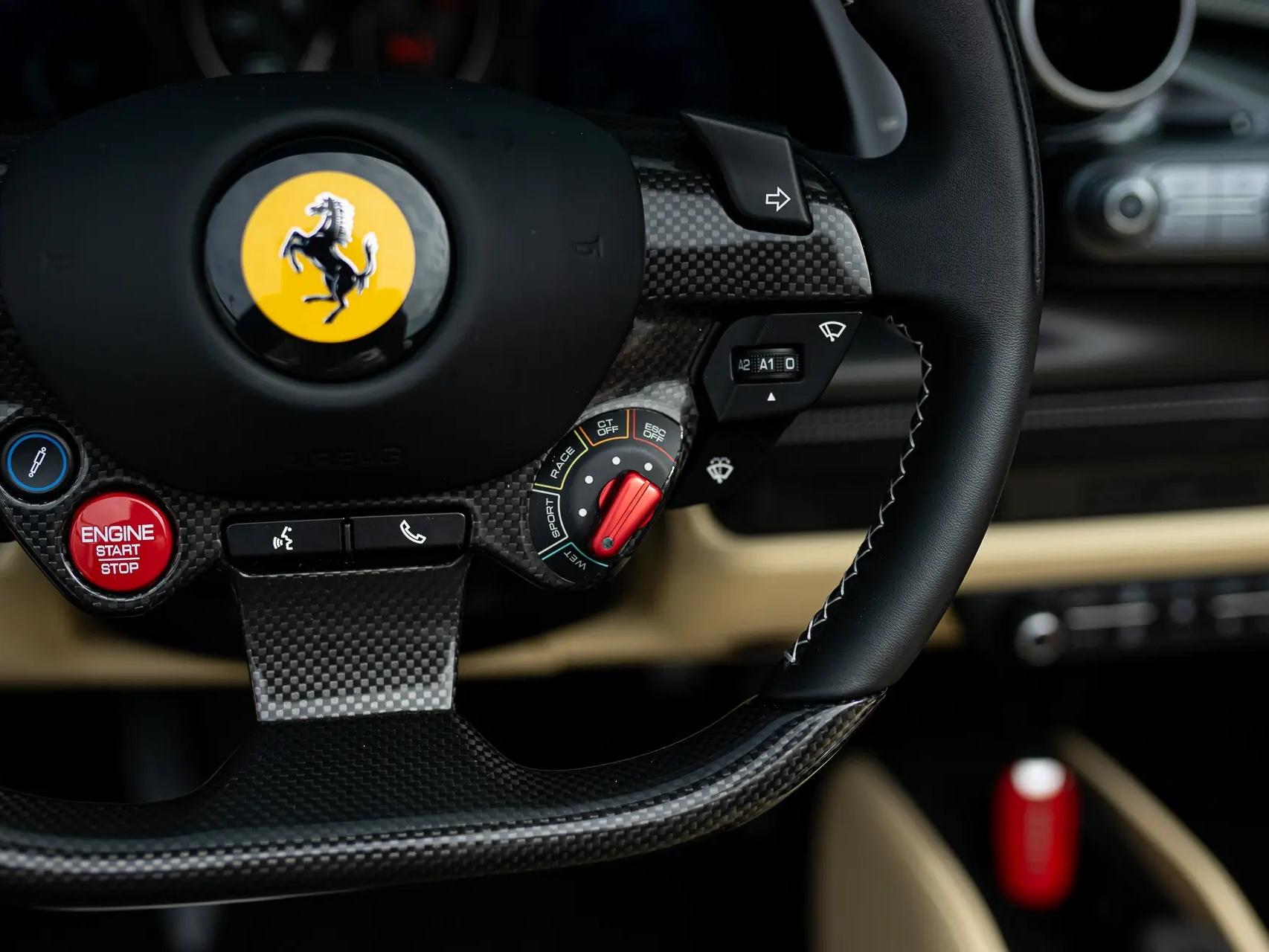 Ferrari F8 Spider — photo 5
