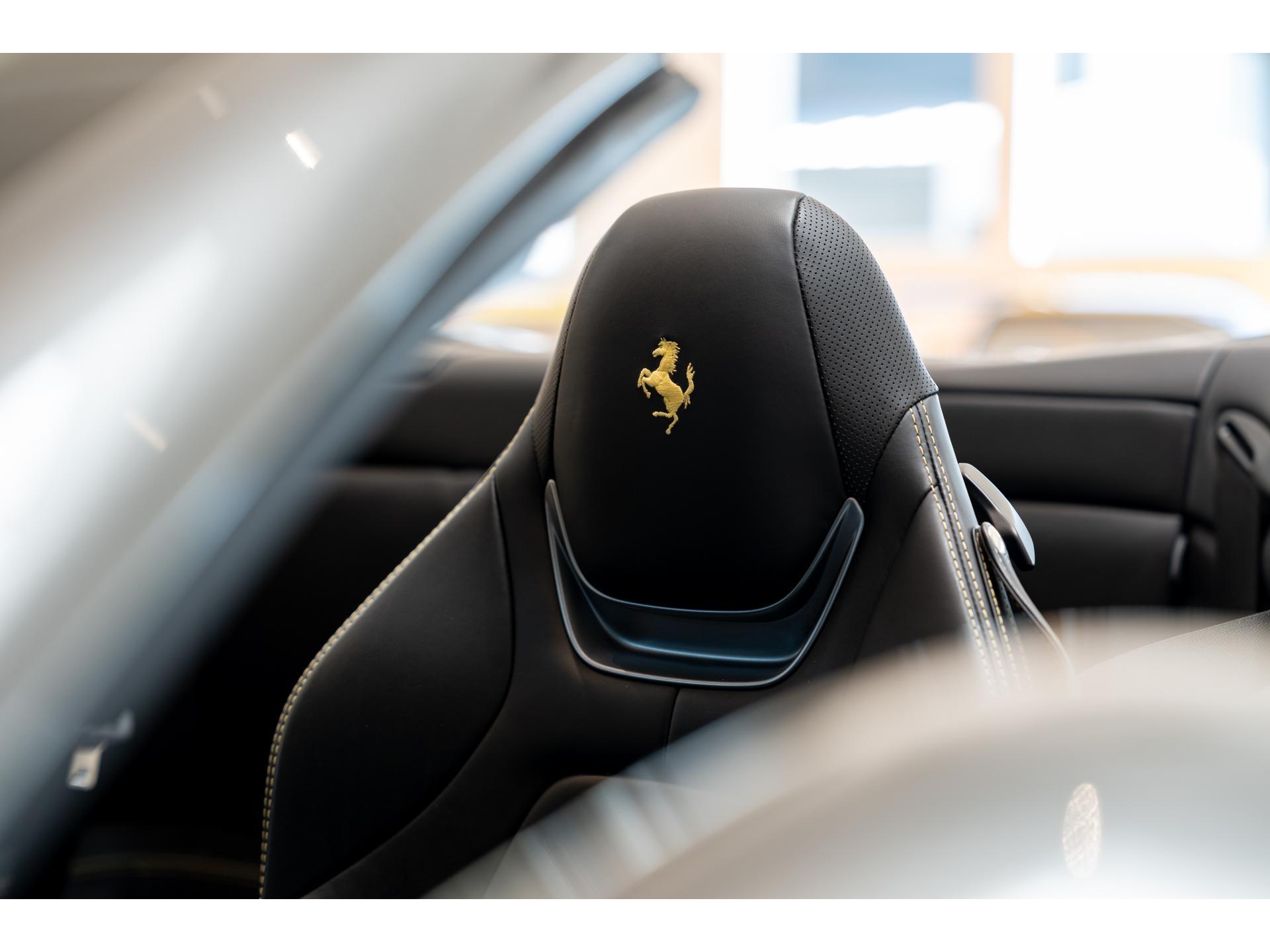 Ferrari Portofino — photo 9