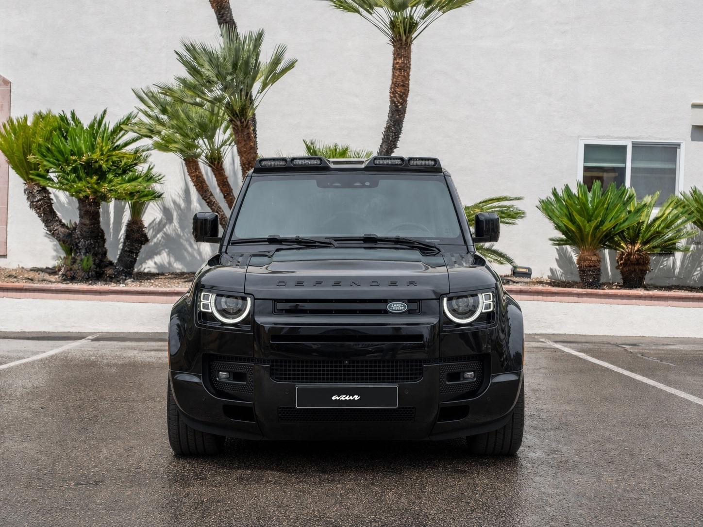 Land Rover Defender 110 — photo 2