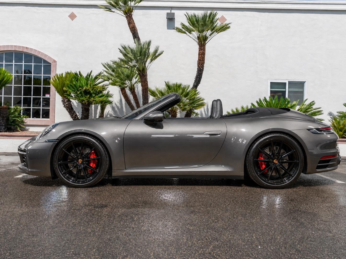 Porsche 911 Carrera 4S Cabriolet (992) — photo 3